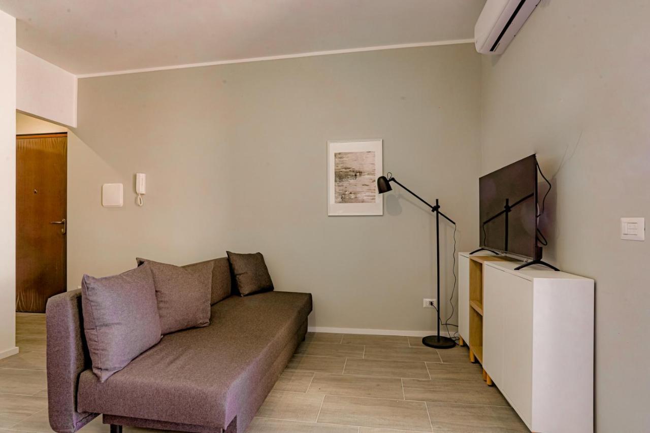 Tiburtina Flam Guest House โรม ภายนอก รูปภาพ
