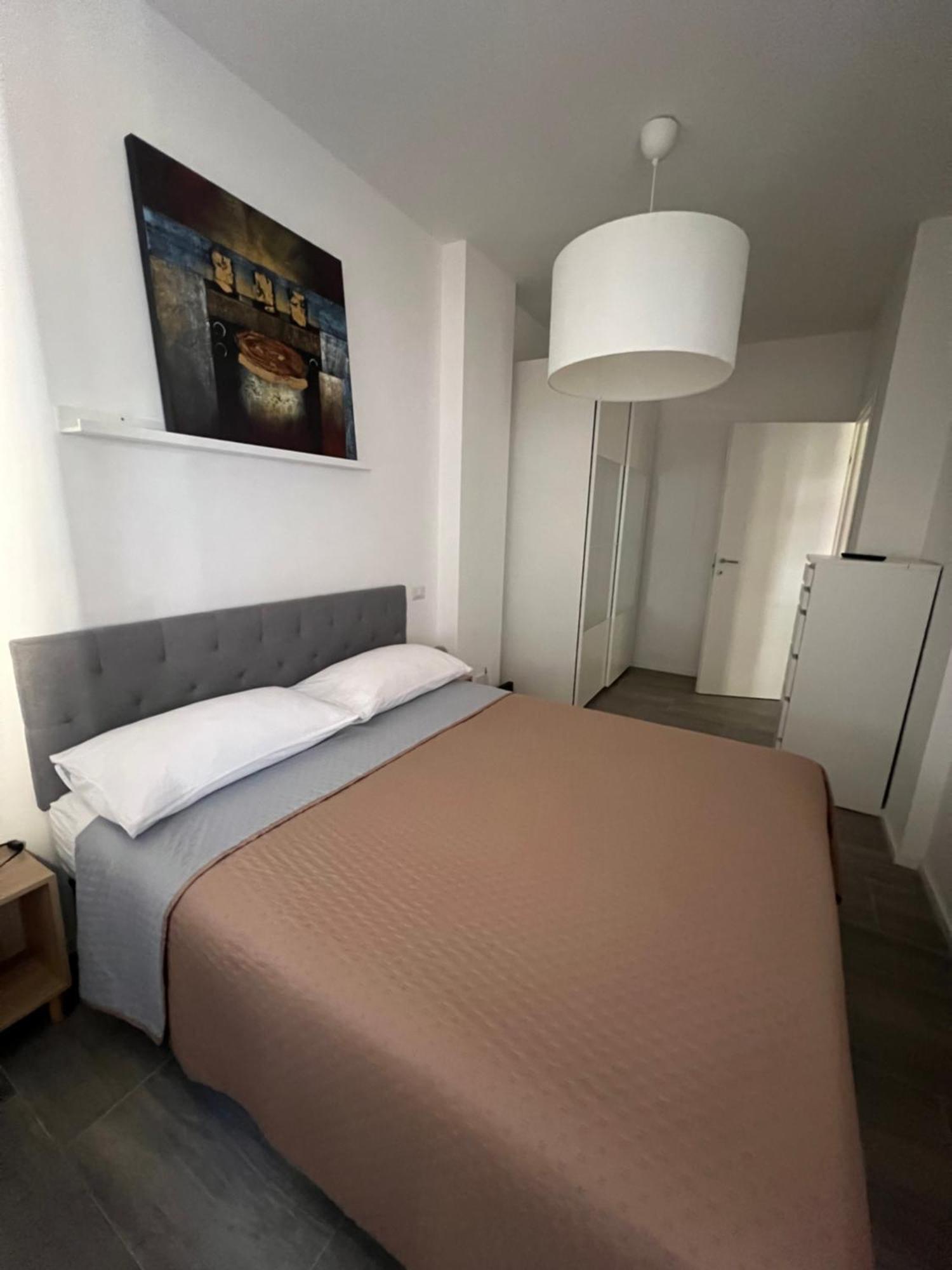 Tiburtina Flam Guest House โรม ภายนอก รูปภาพ